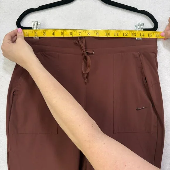 Nike Dri-FIT Pants Womens Large Brown CU4603-273 Lightweight Jogger Athletic - Picture 5 of 13